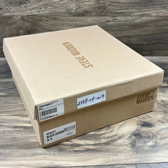 NIB Steve Madden Maezy 9.5M Black Leather Lug Sole Zip Ankle Boots - Picture 11 of 11